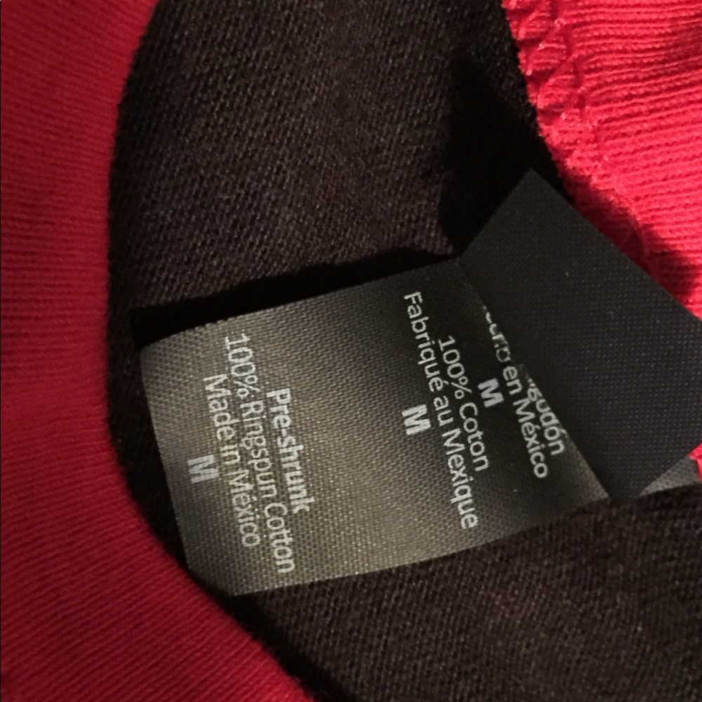 Graphic Tee in Medium, Long sleeve, Red & black